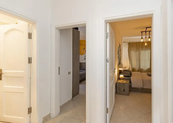 Apartment Relaxing 3br Walk To The At Einbay *